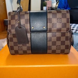 100% authentic Louis Vuitton Bond street bb bag